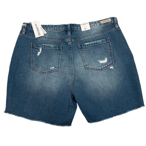 NWT BLANKNYC Jean Shorts Size 16W - Picture 2 of 6